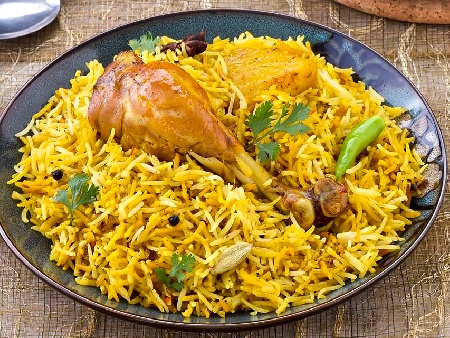 Жасминов ориз по индийски за гарнитура с кимион, куркума и кориандър - снимка на рецептата